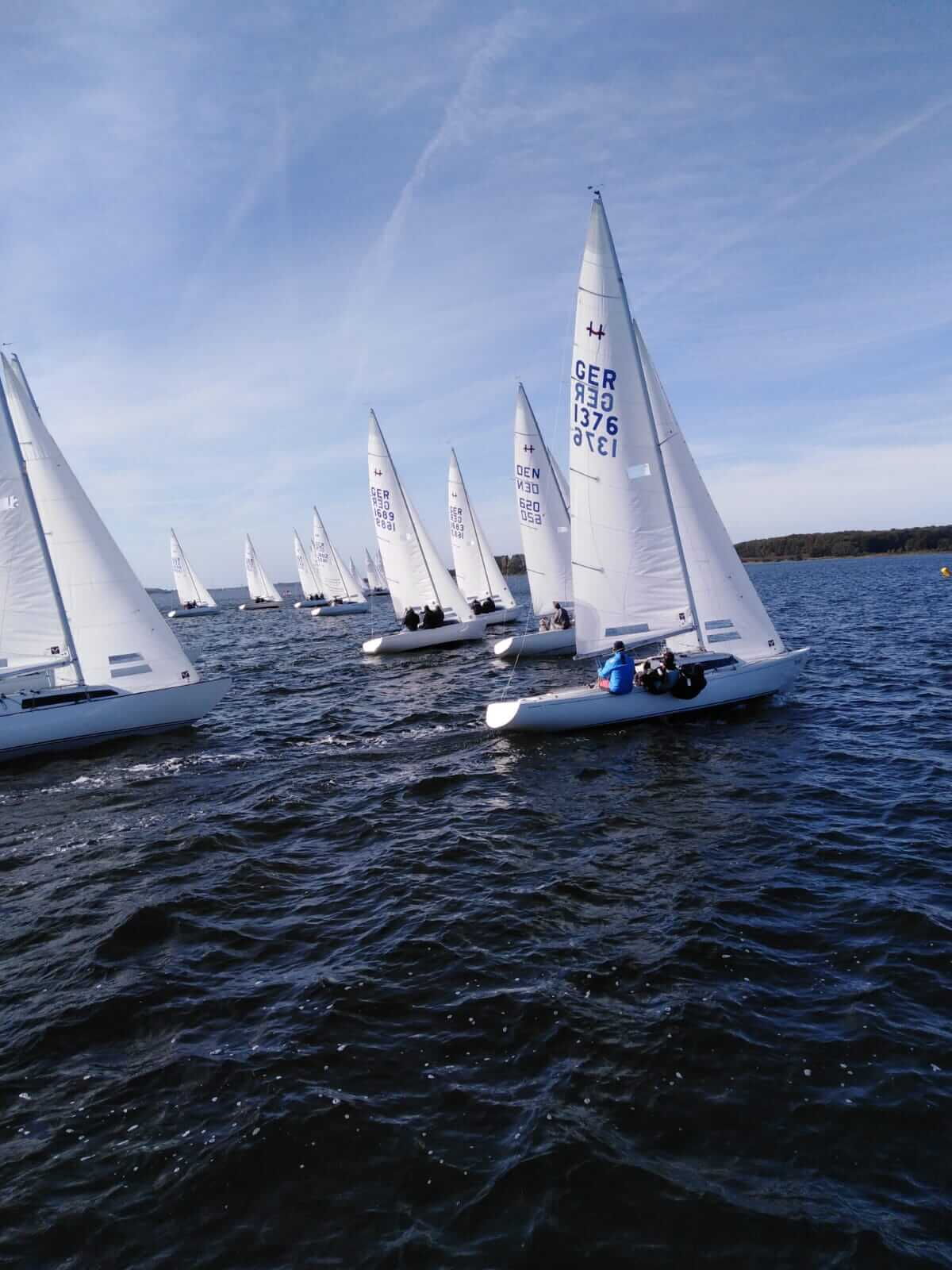 Das H-Boot Feld kurz nach dem Start.