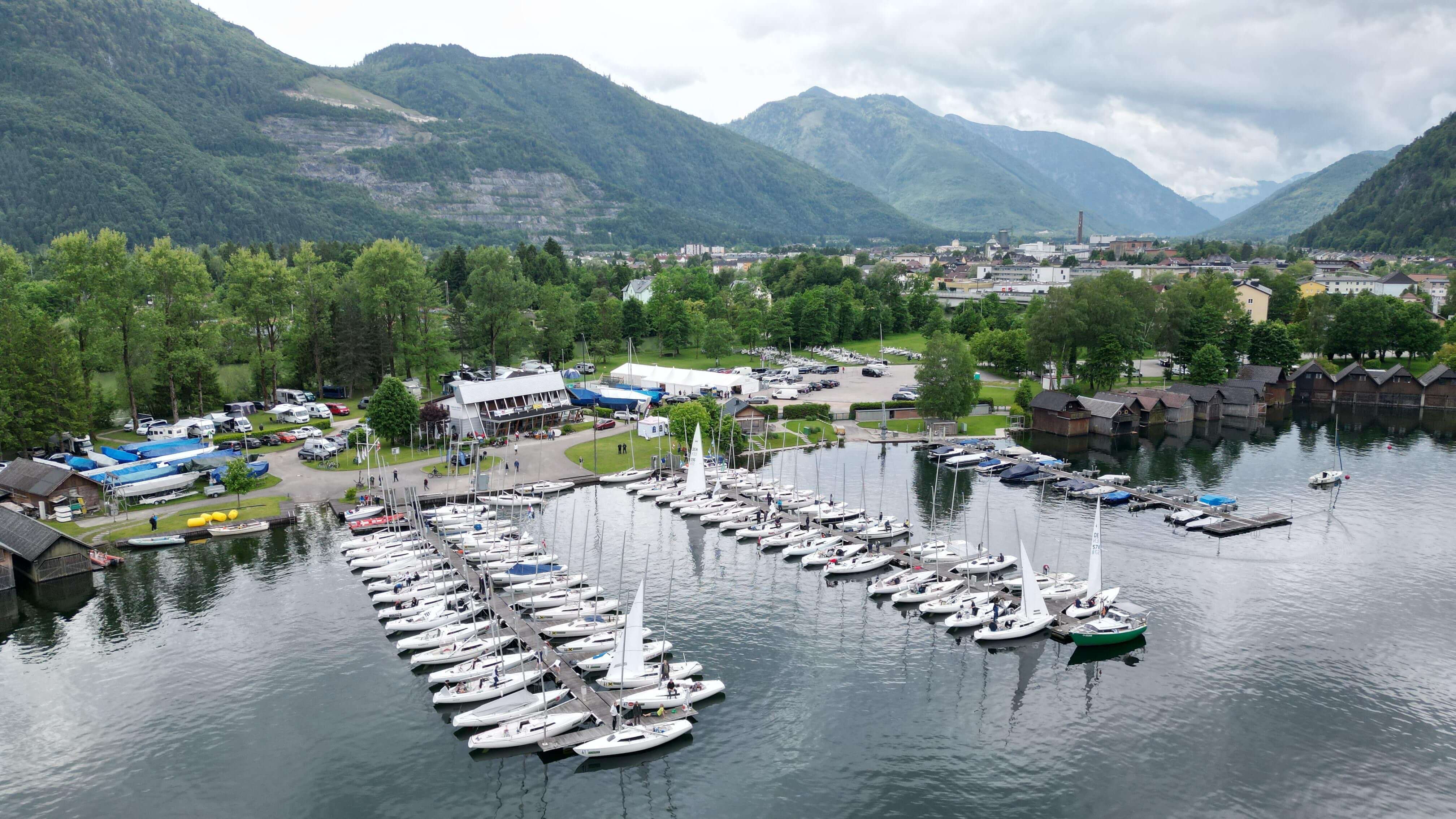 H-Boot WM 2025, SC Ebensee, Traunsee, Hafen mit 70 H-Booten