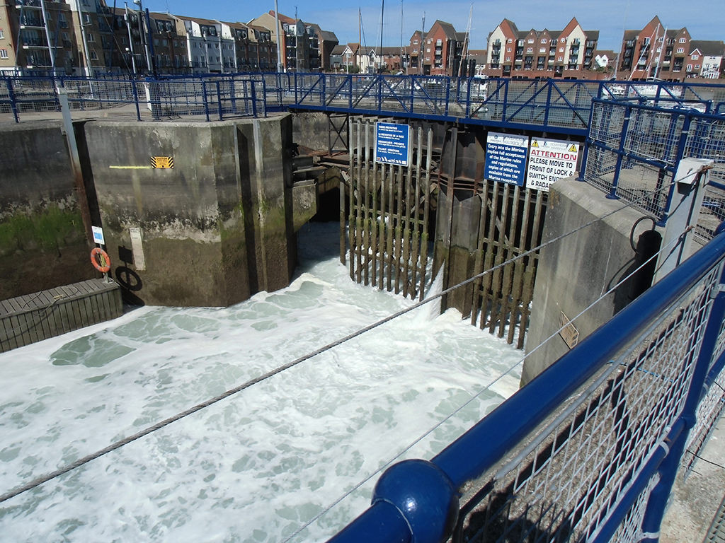 Das Wattfahrwasser von Eastbourne.