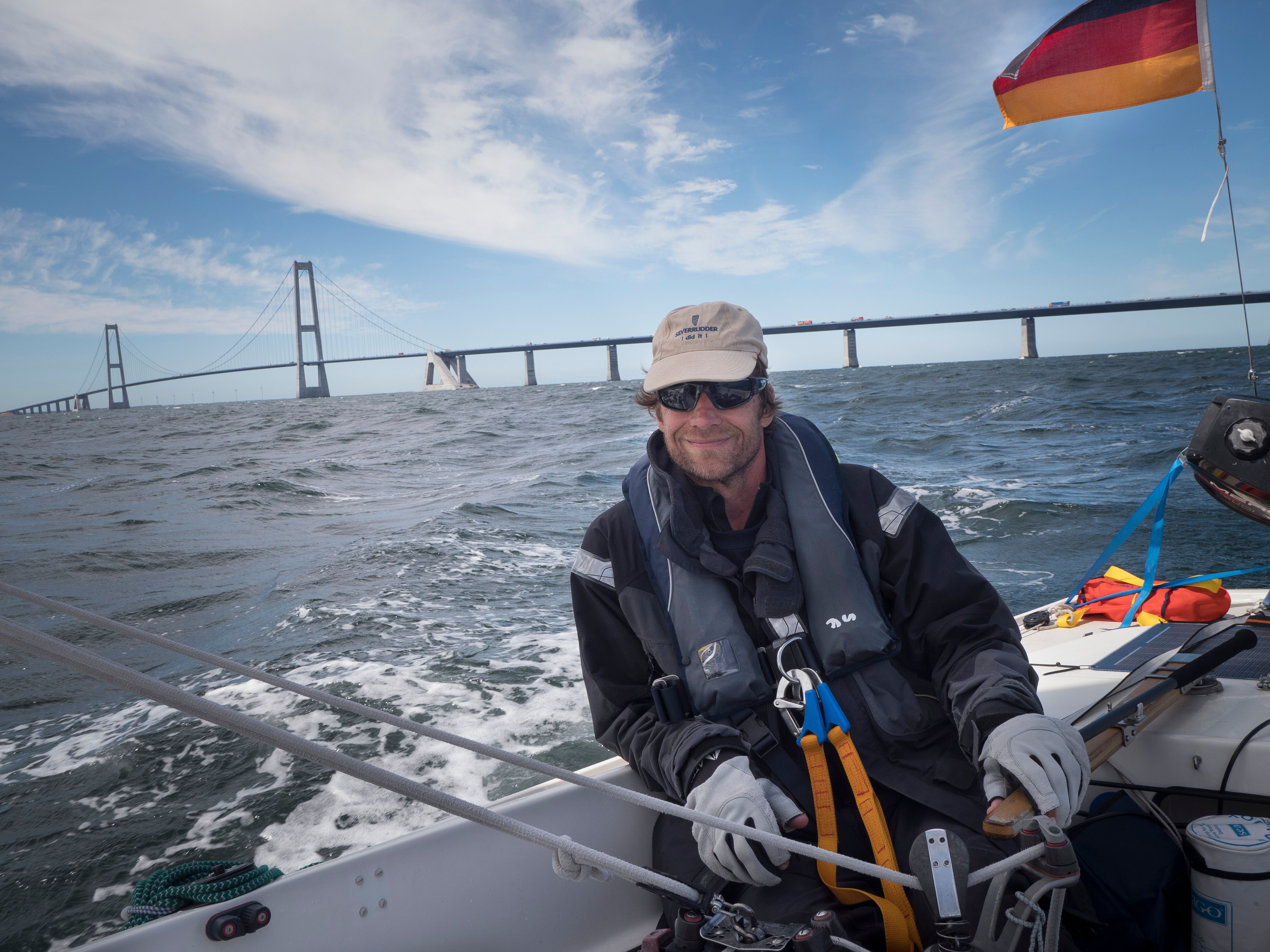 GER 431 hat die Große Belt Brücke passiert