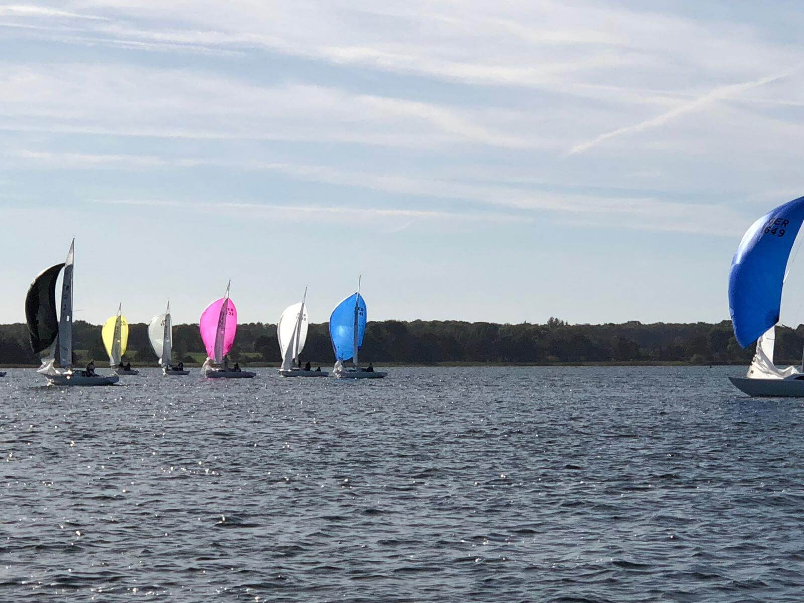 Bei schönstem Wetter auf dem Weg zum Lee-Gate.
