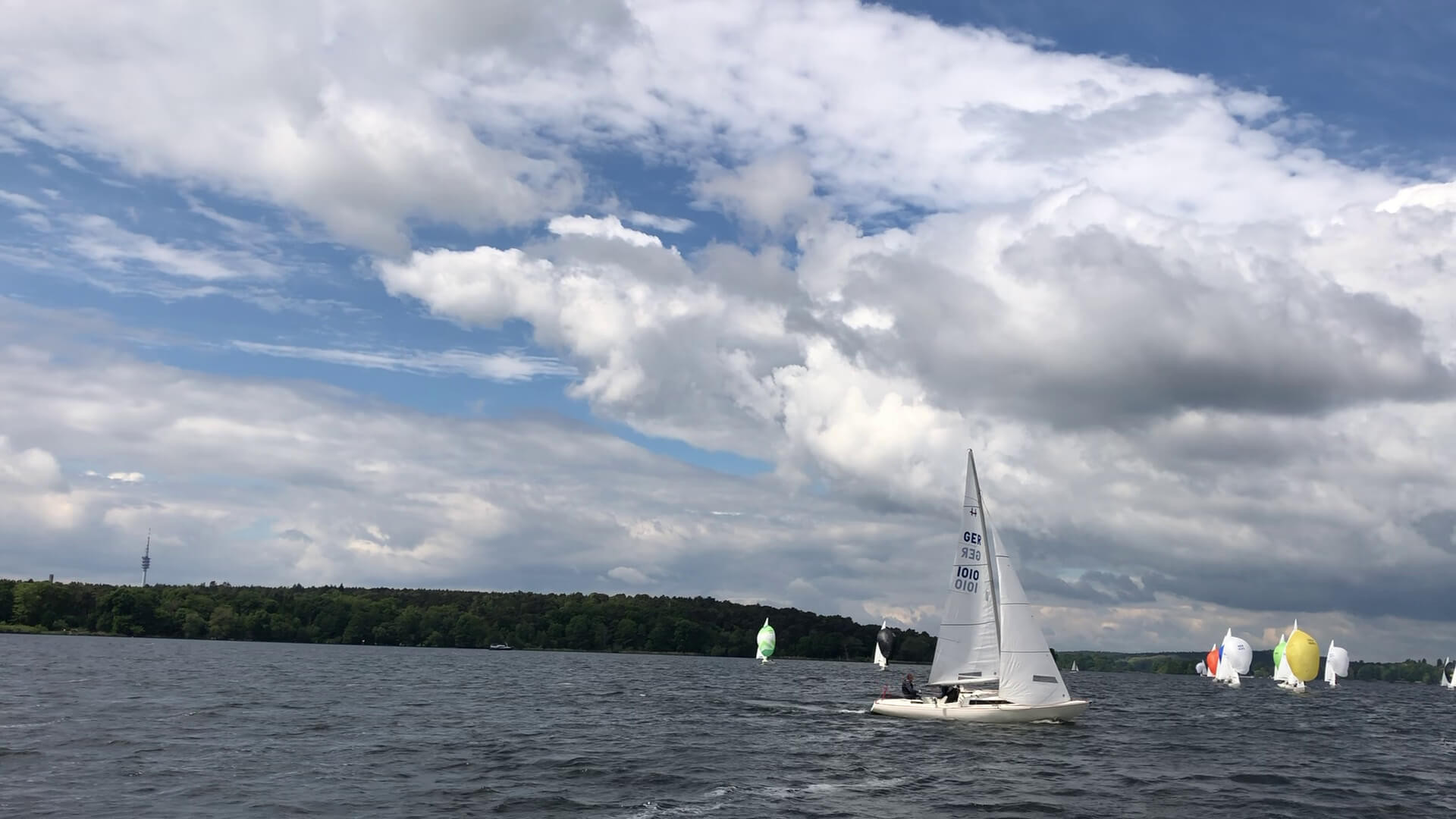 Tonnenrundung bei der H-Boot Regatta Dr. Günter Sparr Preis.