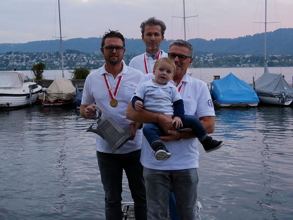 Die Sieger-Crew um Sven Holzer.