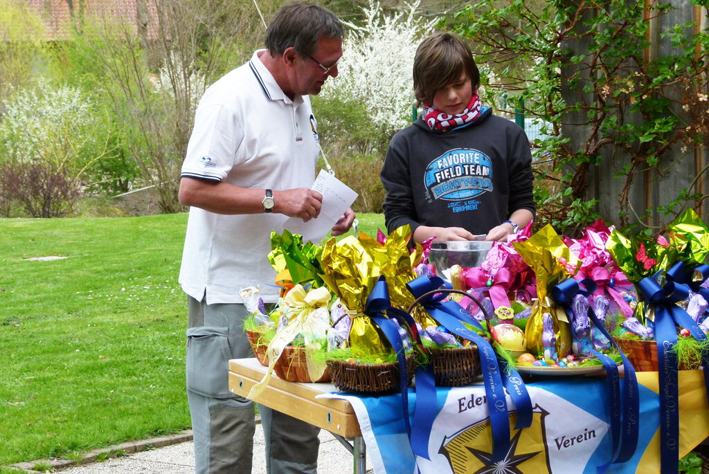 Die Verlosung der Österkörbe.