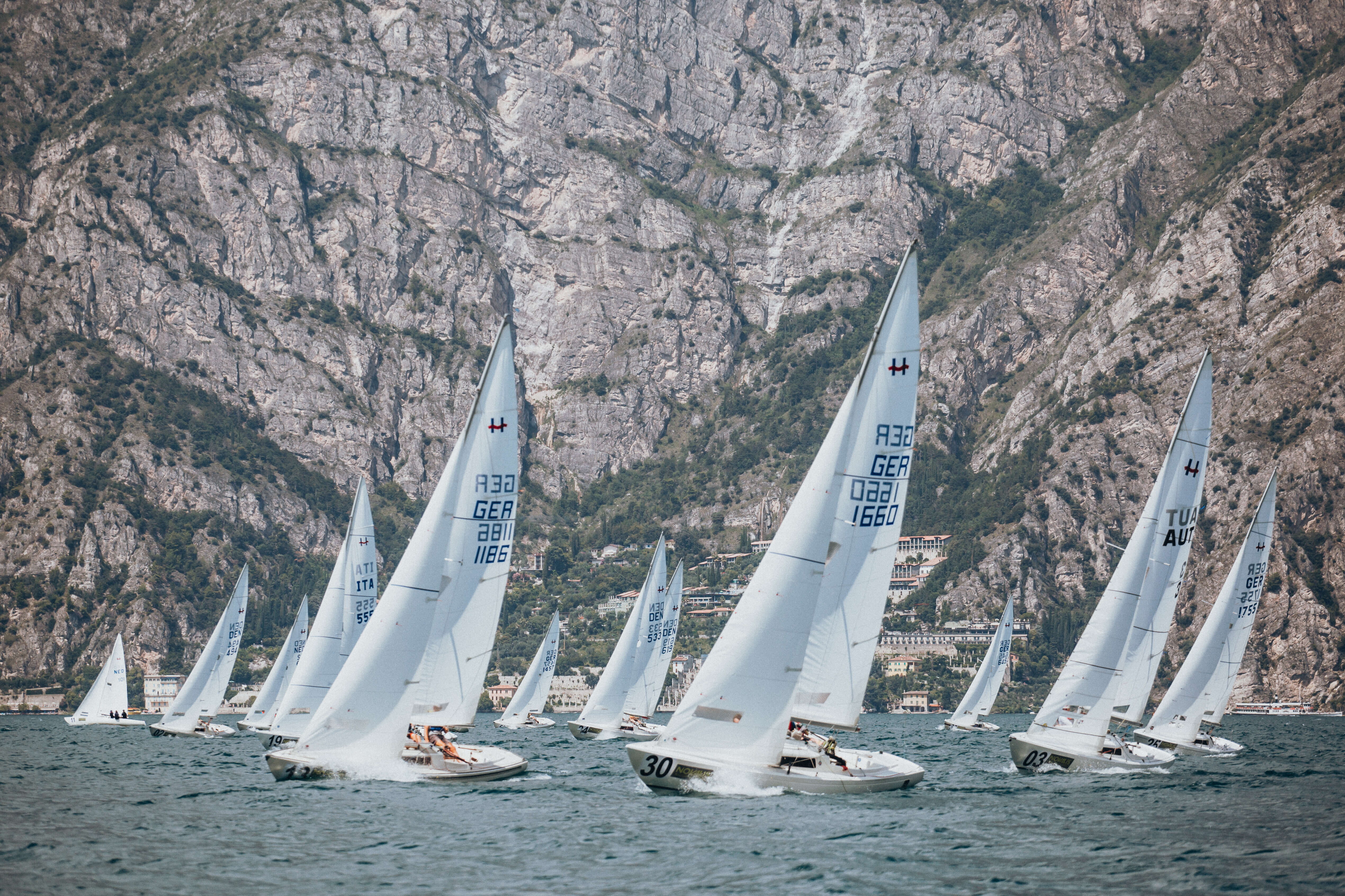 H-Boot Weltmeisterschaft 2023 in Malcesine, Gardasee, Italien.