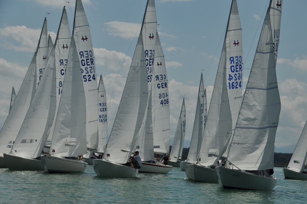 Windlöcher und Dreher bei rund 6 Knoten machten den Horst-Nebel-Preis zu einer spannenden Angelegenheit.