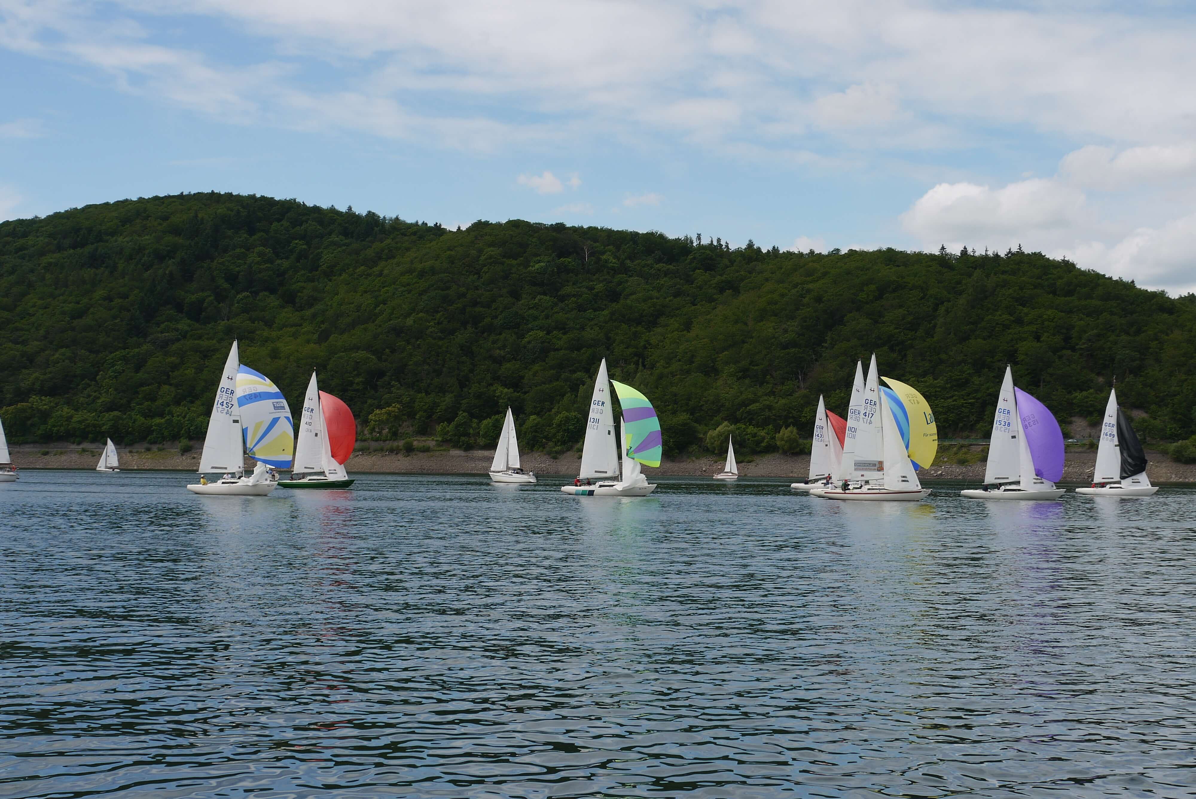 Leichte und drehende Winde.