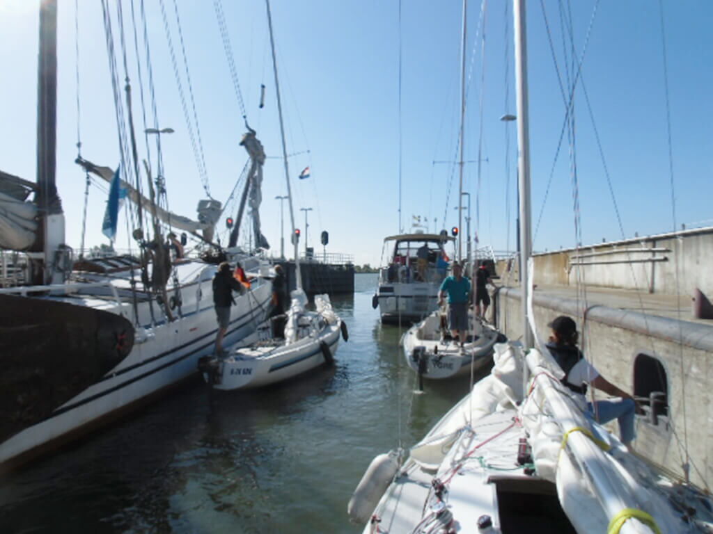 Zum ersten Mal Schleusen.