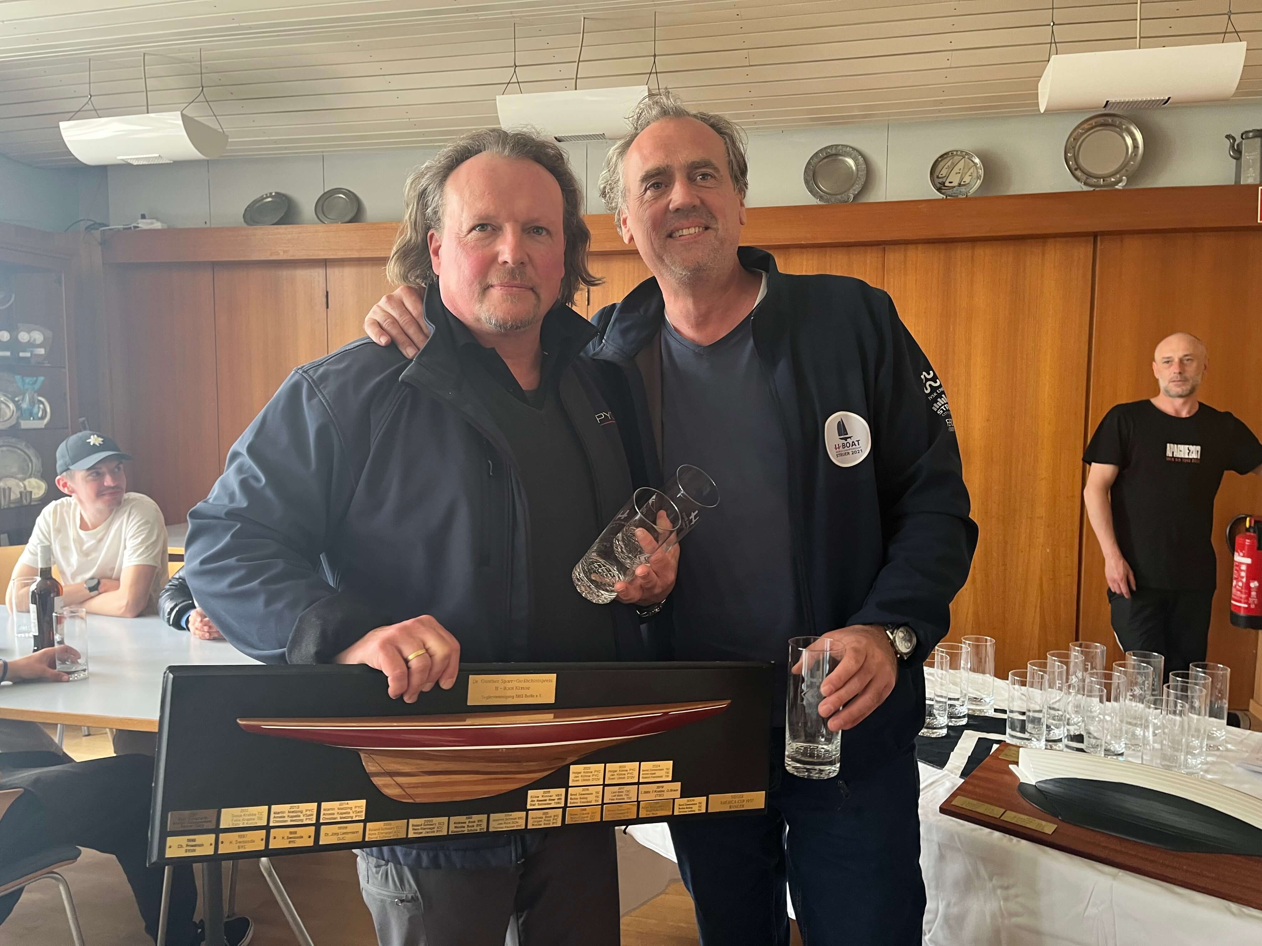 Sieger der H-Boot Regatta Dr. Günter Sparr Preis: Holger Köhne und Crew.