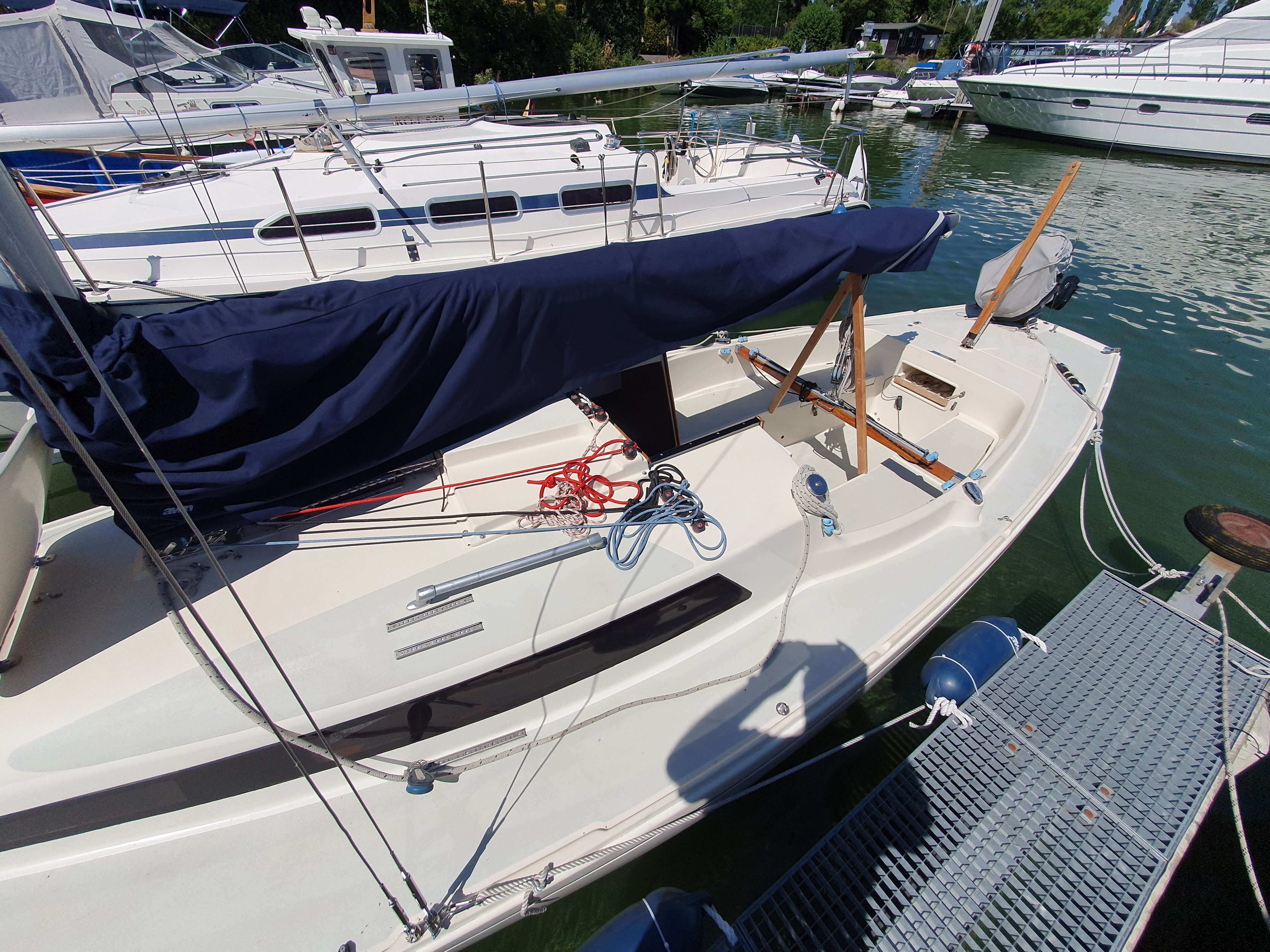 Artekno H-Boot GER 922.