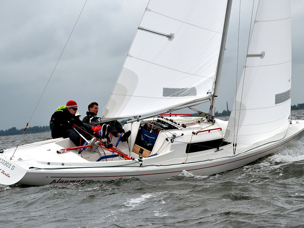 Die Crew um Lars Bähr kam am besten mit den Verhältnissen auf dem Ijsselmeer vor Medemblik zurecht.